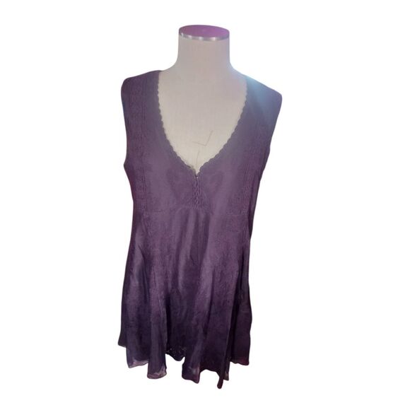 Shyanne plus size deep plum blouse XXL lace back - Picture 1 of 3